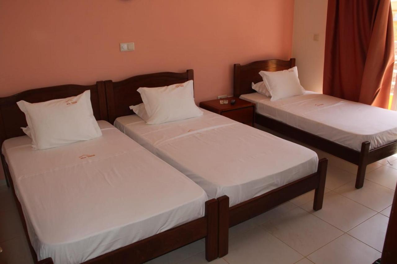 Restaurante Residencial Nova Cidade Porto Novo Extérieur photo