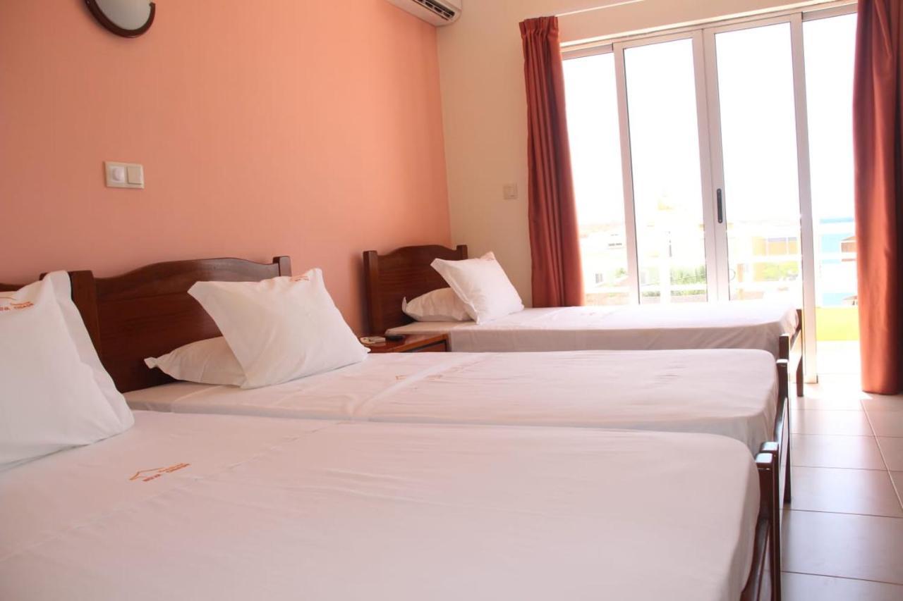 Restaurante Residencial Nova Cidade Porto Novo Extérieur photo