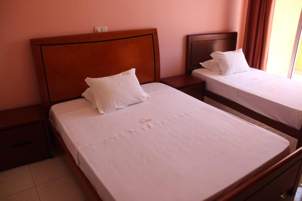 Restaurante Residencial Nova Cidade Porto Novo Extérieur photo