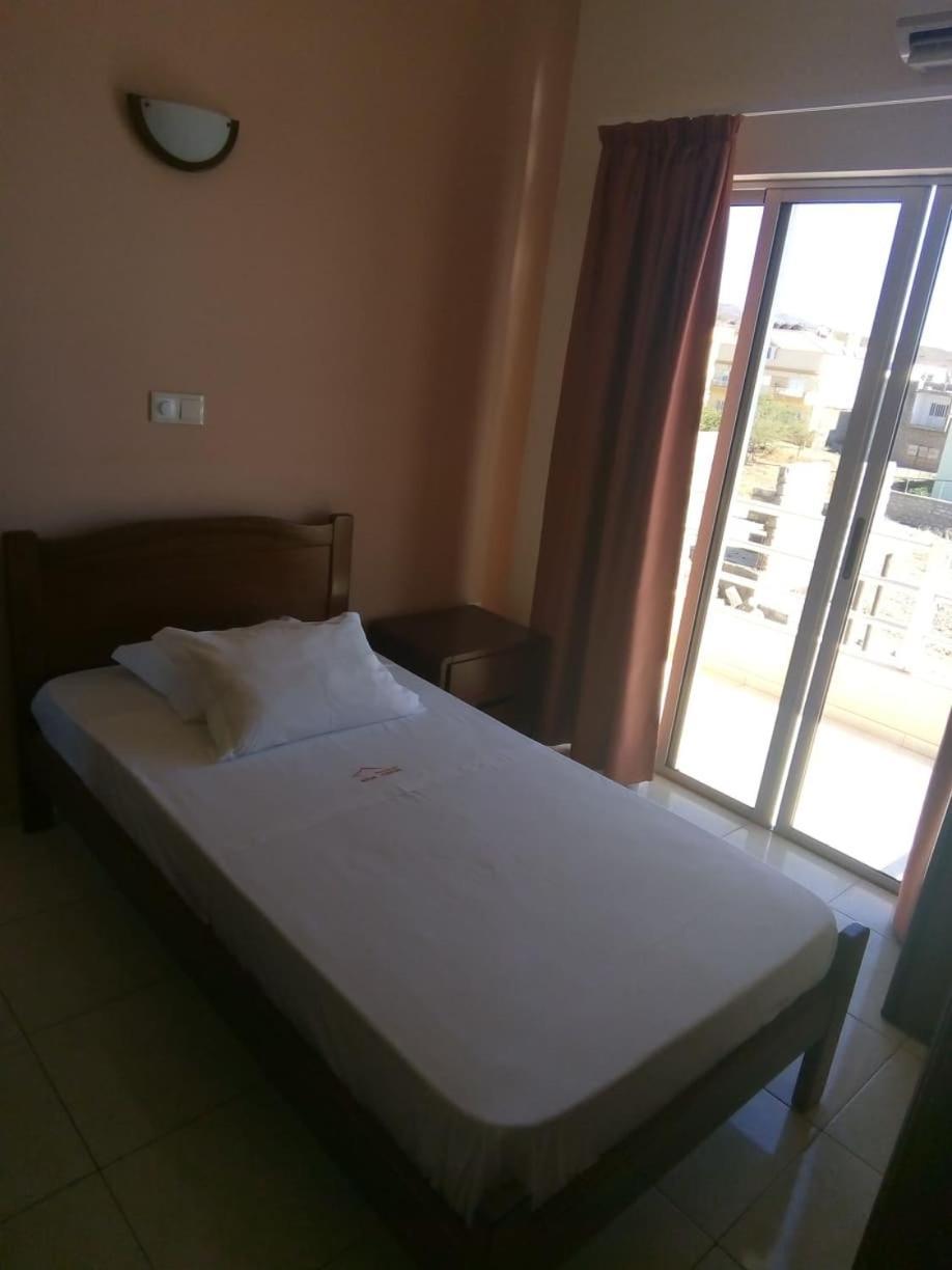 Restaurante Residencial Nova Cidade Porto Novo Extérieur photo