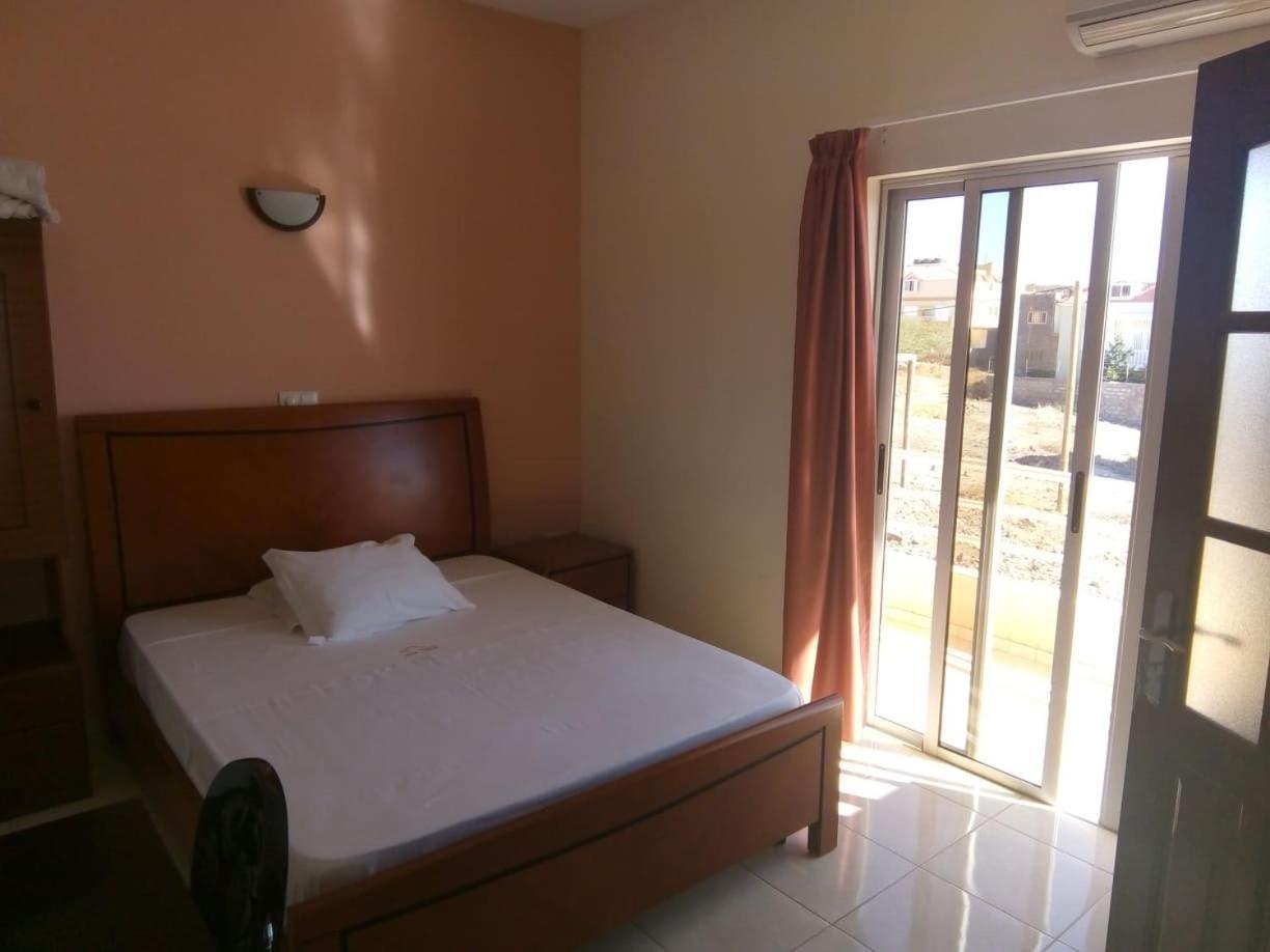 Restaurante Residencial Nova Cidade Porto Novo Extérieur photo