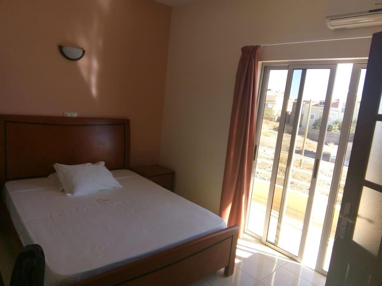 Restaurante Residencial Nova Cidade Porto Novo Extérieur photo